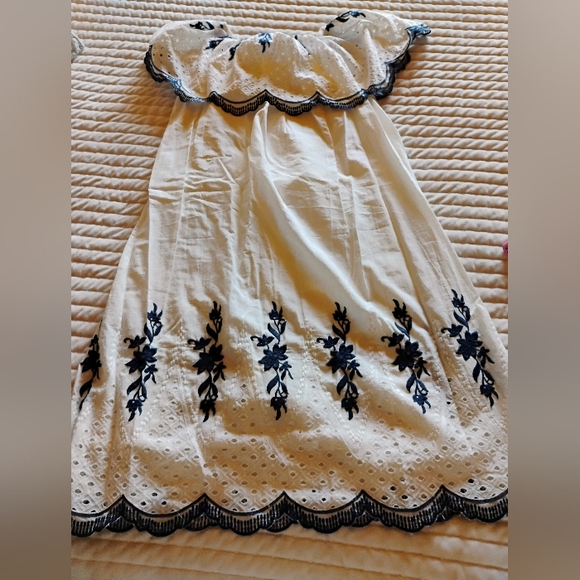 None Dresses & Skirts - Beautiful off shoulder embroidered dress